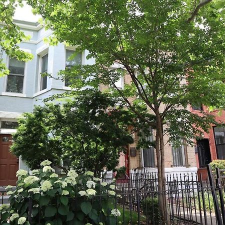 3-Bedroom House With Cute Patio Explore Dc On Foot Ουάσινγκτον Εξωτερικό φωτογραφία