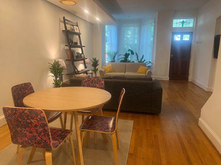 3-Bedroom House With Cute Patio Explore Dc On Foot Ουάσινγκτον Εξωτερικό φωτογραφία