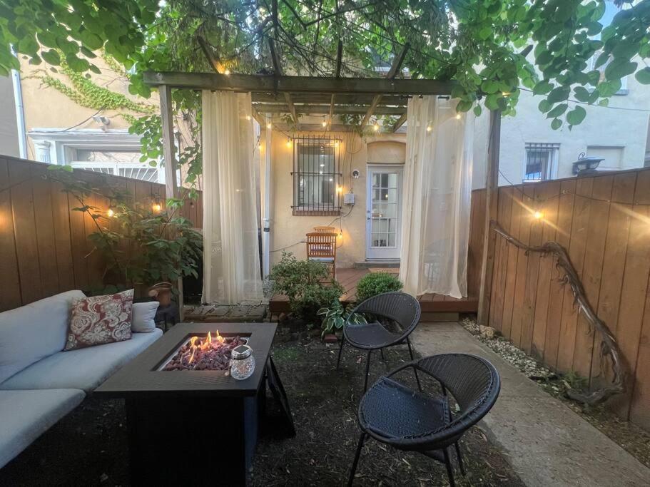 3-Bedroom House With Cute Patio Explore Dc On Foot Ουάσινγκτον Εξωτερικό φωτογραφία