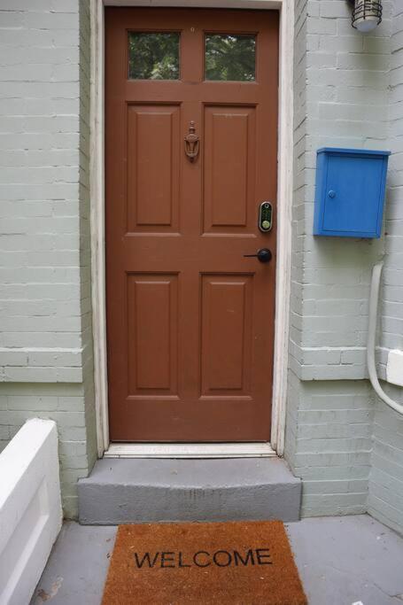 3-Bedroom House With Cute Patio Explore Dc On Foot Ουάσινγκτον Εξωτερικό φωτογραφία