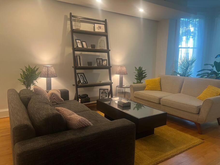 3-Bedroom House With Cute Patio Explore Dc On Foot Ουάσινγκτον Εξωτερικό φωτογραφία